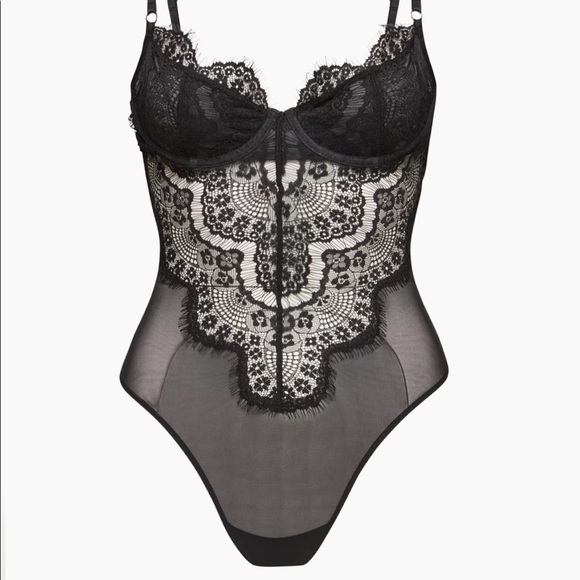 Babaton Tops - Encore Bodysuit by Babaton (Aritzia)